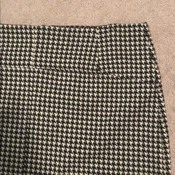 Set of 2 skirts! Green & Black/white houndstooth - Picture 3 of 7